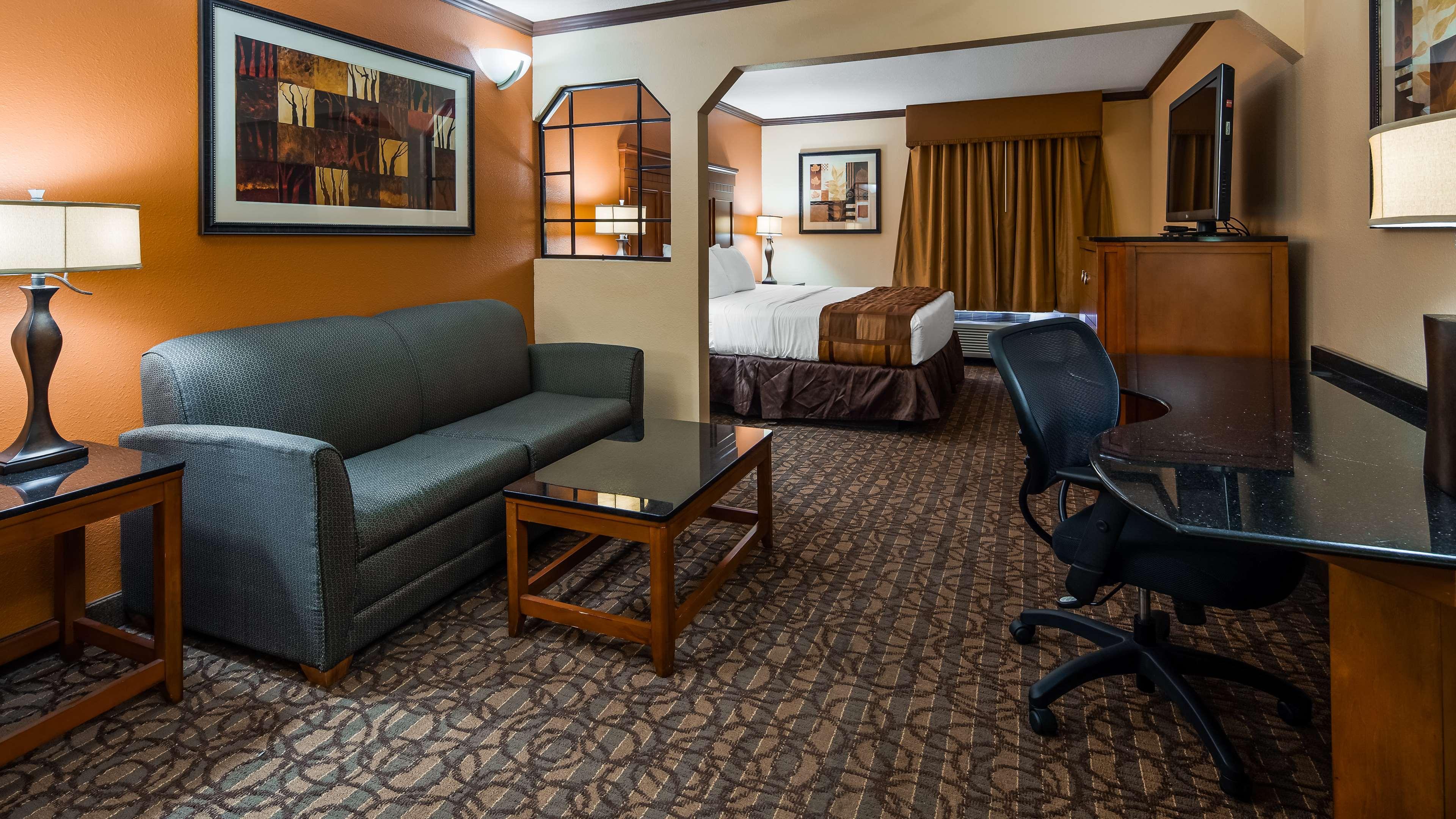 Best Western Plus Midwest Inn & Suites Salina Zewnętrze zdjęcie