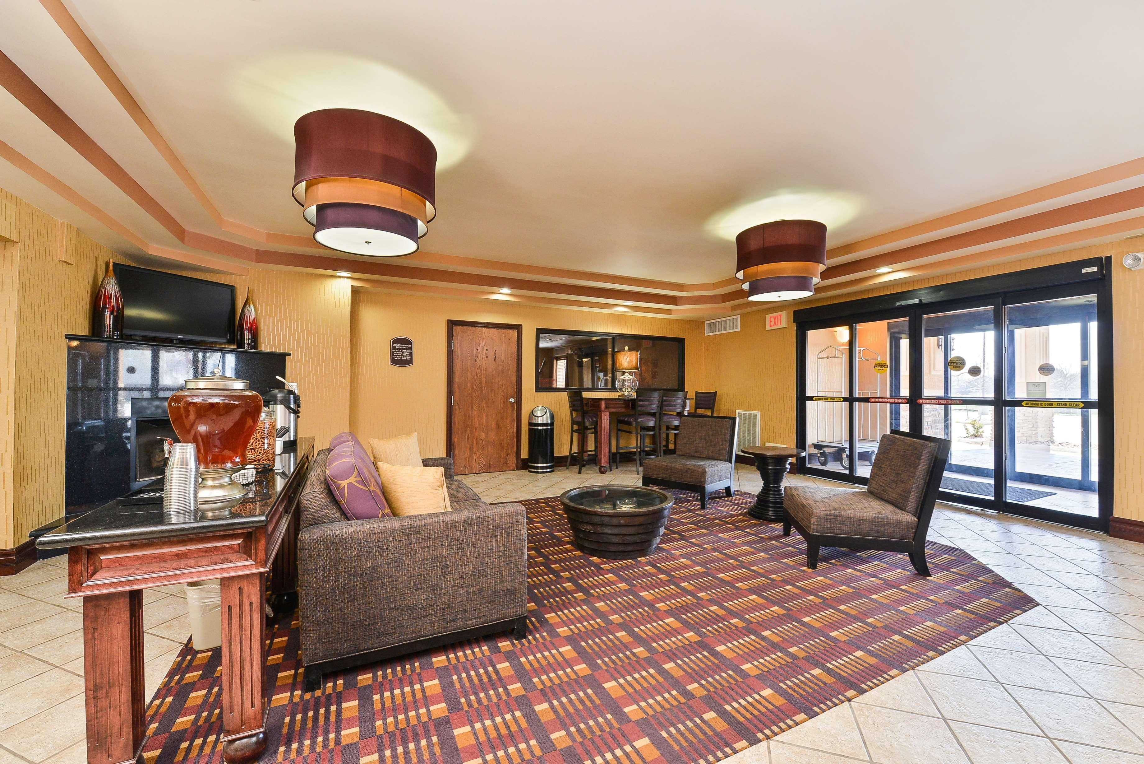 Best Western Plus Midwest Inn & Suites Salina Zewnętrze zdjęcie