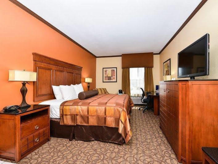 Best Western Plus Midwest Inn & Suites Salina Zewnętrze zdjęcie